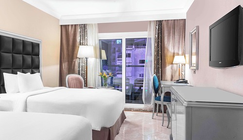 Executive Twin Room, City View
