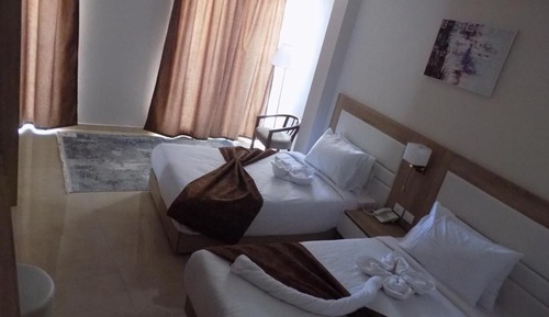 Double or Twin Room, Mountain View