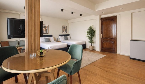 Studio, 2 Twin Beds, City View