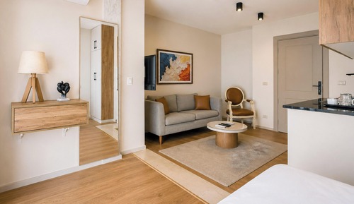 Superior Studio, River View