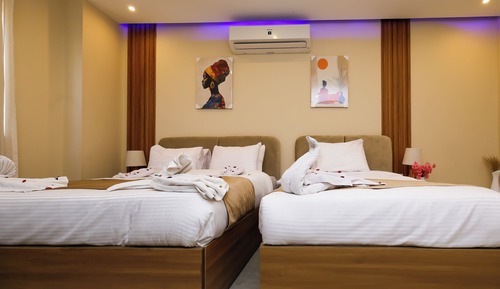 Luxury Triple Room, Mountain View