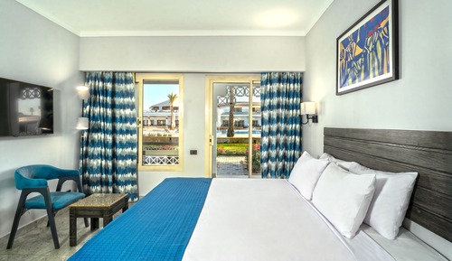 Classic Suite, Pool View