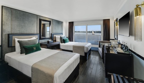 Superior Room, 1 Double Bed (River side)