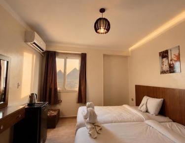 Deluxe Double or Twin Room with Mountain View