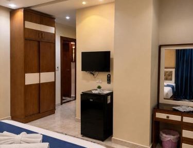 Deluxe King Room