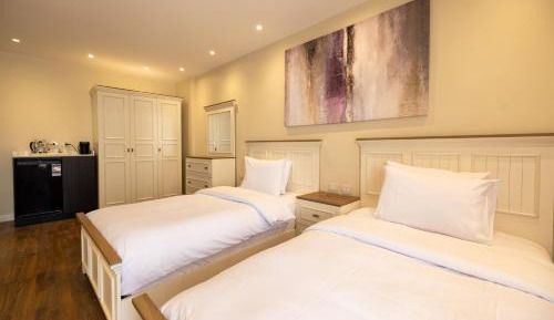 Twin Room with Balcony