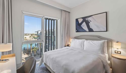 Two-Bedroom Apartment with Sea View