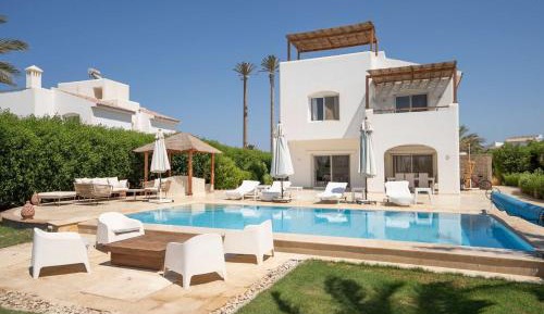 Villa with Private Pool