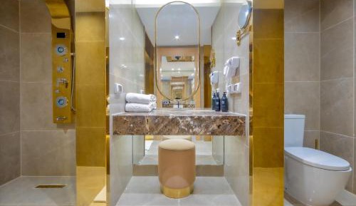 The Grand Suite
