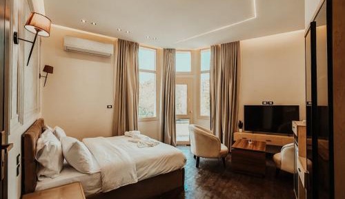 Queen Room with Balcony