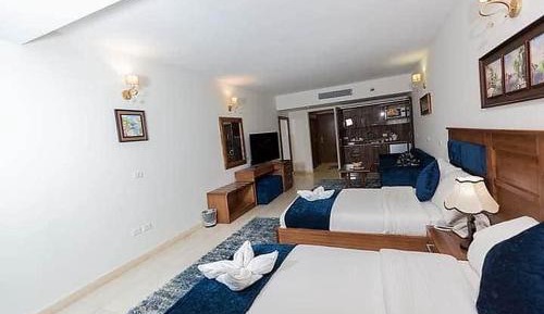 Triple Room with Balcony