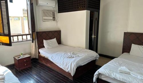 Economy Triple Room