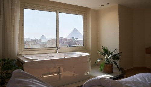 King Room with Spa Bath