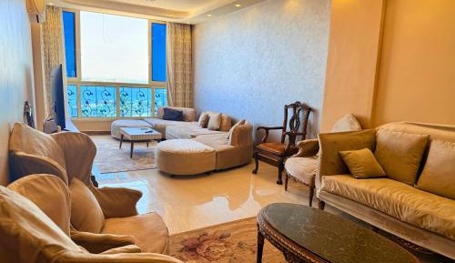 Apartment with City View