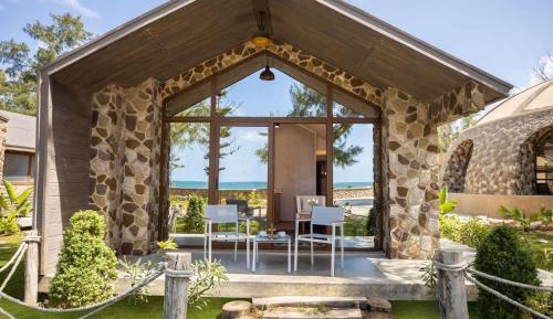 Two-Bedroom Bungalow (Adults Only +18)