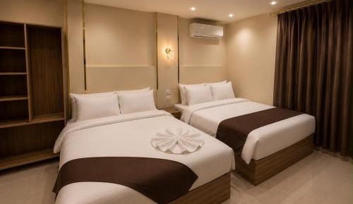 Superior Deluxe Double or Twin Room 