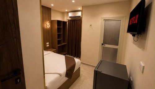 Single Room with Mountain View