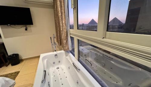 Queen Room with Spa Bath