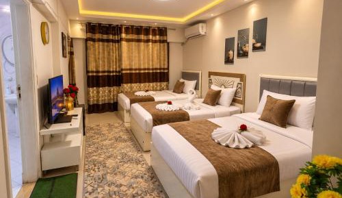 Triple Room with Shared Bathroom