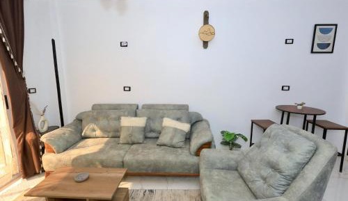 Two-Bedroom Deluxe Apartment with Balcony