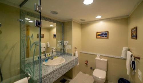 Deluxe Double or Twin Room with Mountain View