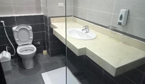 One-Bedroom Apartment with Balcony
