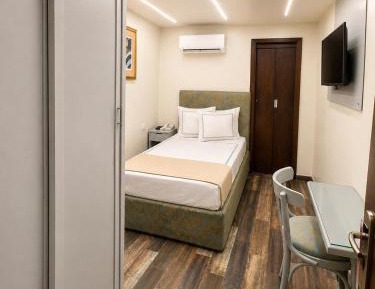Deluxe Single Room
