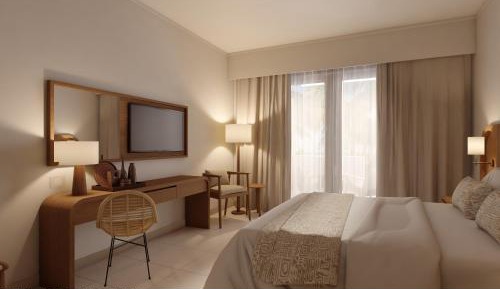 Superior, Queen or Twin Bed, Pool View