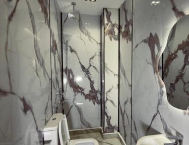 Quadruple Room with Private Bathroom
