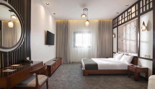 Deluxe Double or Twin Room
