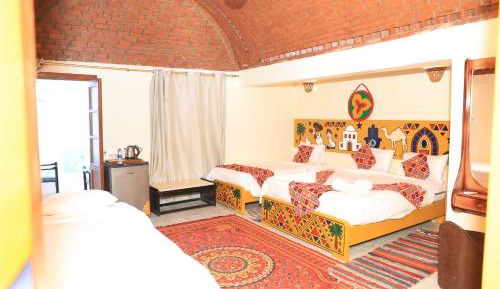 Deluxe Double Room with Side Sea View