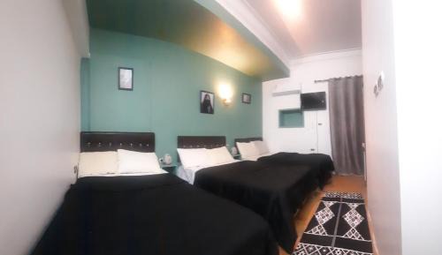 Economy Triple Room with Shared Bathroom