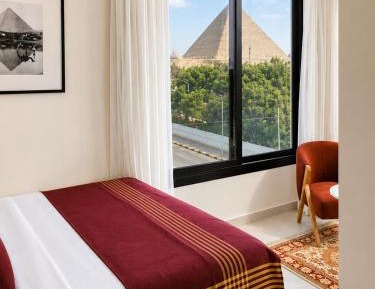 Prestige Suite with Panoramic Pyramids View