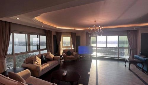 Five-Bedroom Apartment