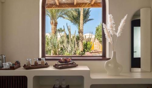 Queen Room with Garden View