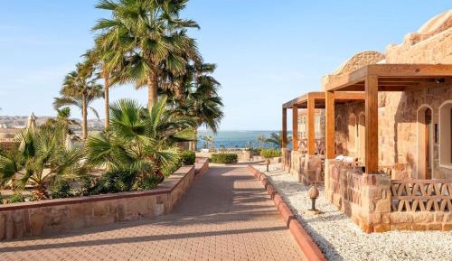Superior Twin Room with Partial Sea View