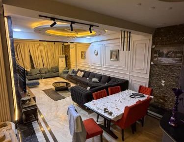 Three-Bedroom Deluxe Apartment