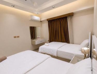 Twin Room with Shared Bathroom