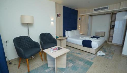 Deluxe Suite