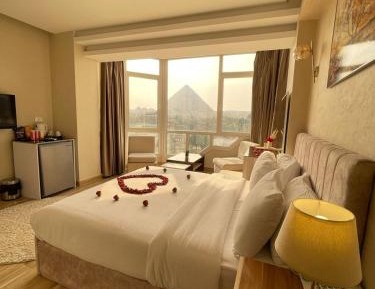 Deluxe Double or Twin Room with Mountain View