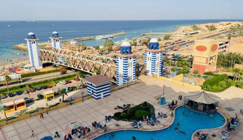 Two-Bedroom Apartment with Terrace and Sea View