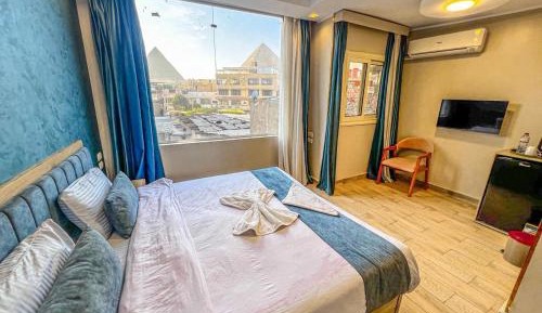King Room with Mountain View