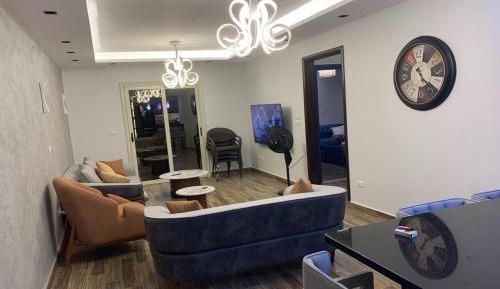 Two-Bedroom Deluxe Apartment with Balcony