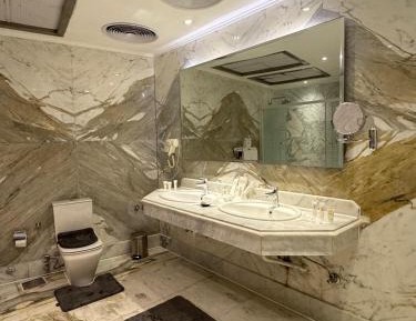 King Suite