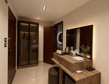 Deluxe Double or Twin Room with City View