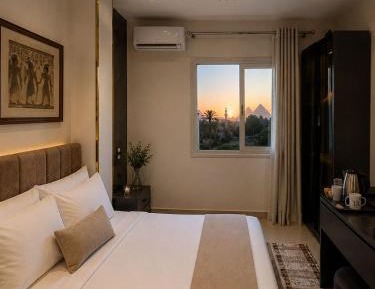 Quadruple Room with Mountain View