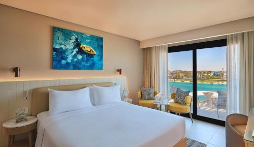 Lagoon View Room - King Bed