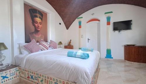 Deluxe Queen Room