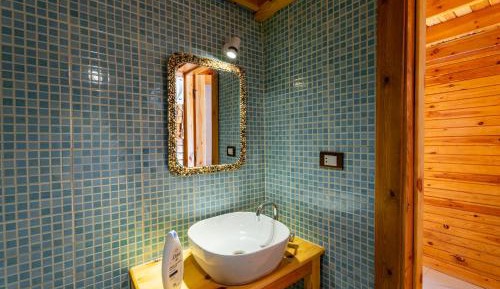 Deluxe Double Room with Extra Bed