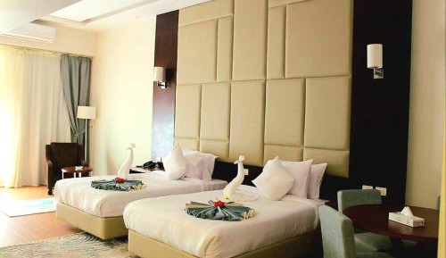 Superior room with Side Sea View 